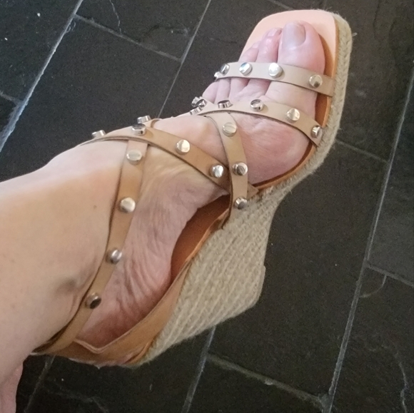 dolce vita espadrille wedge with silver rivets (vegan leather) - Picture 9 of 9